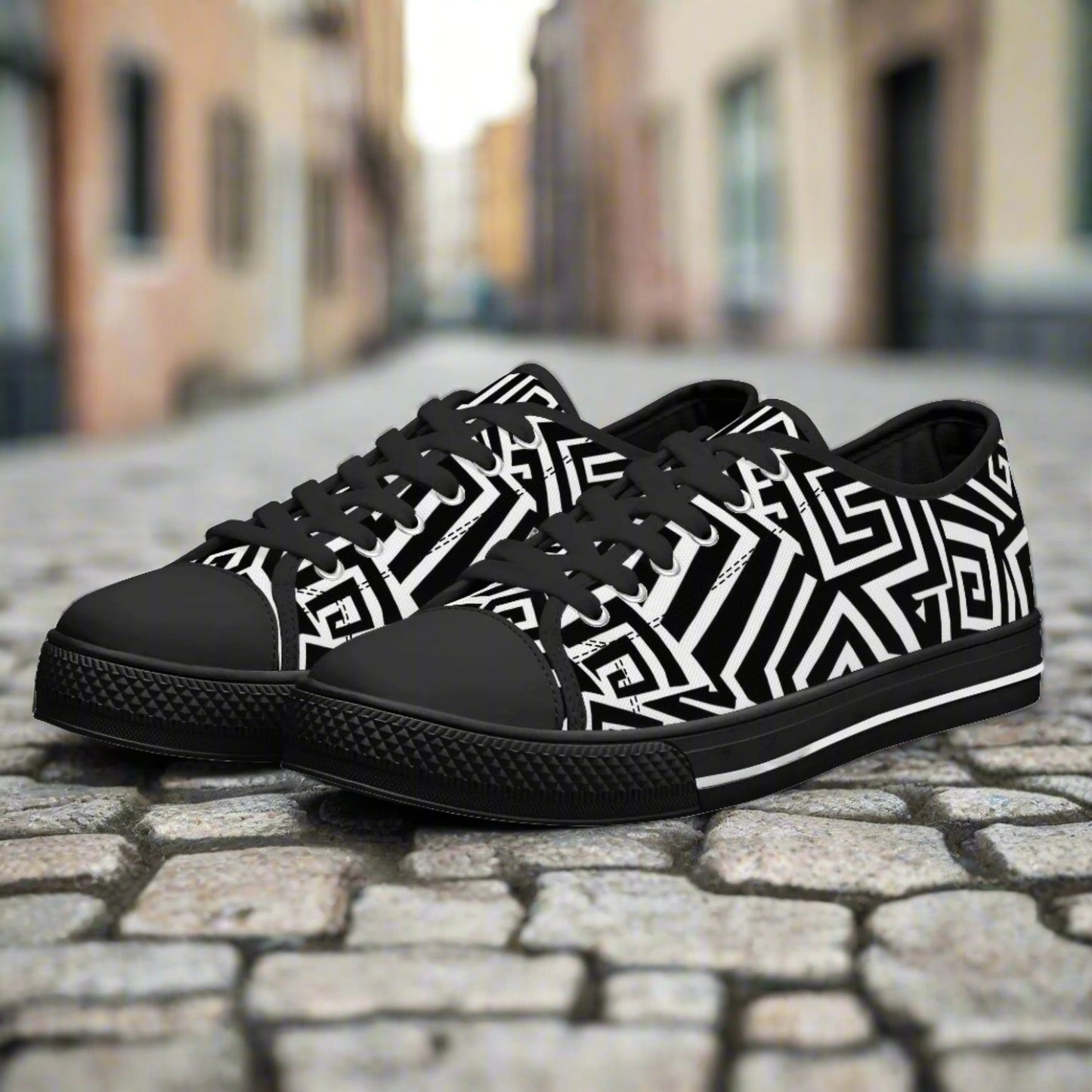 Stylish Maze Low Top Canvas Shoes - Men